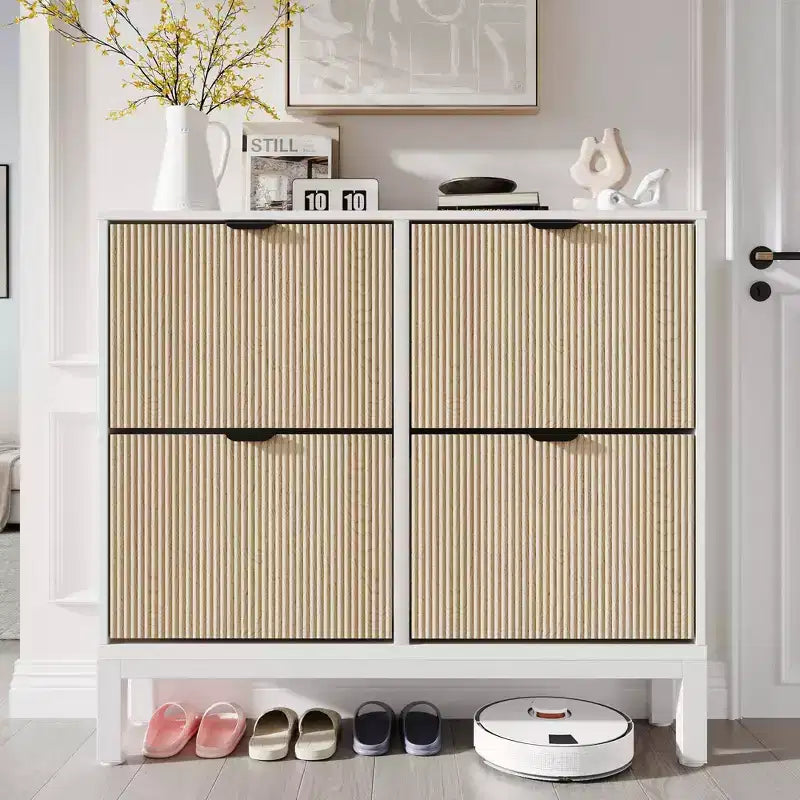Scarpiera stretta a 4 cassetti con gambe in metallo, Nero e Rovere / Bianco e Grigio / Bianco e Rovere, Contiene 32 paia