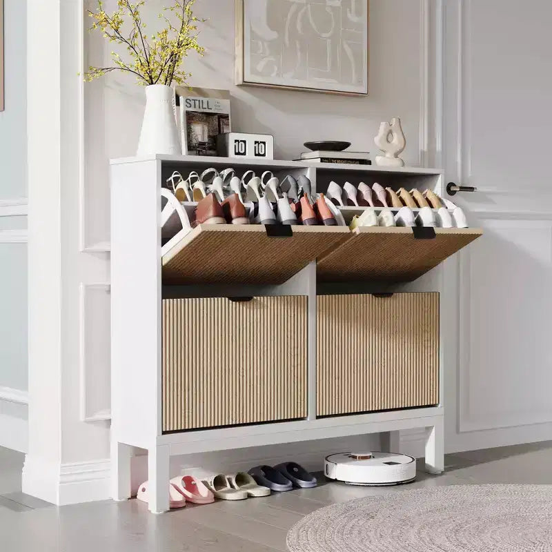 Scarpiera stretta a 4 cassetti con gambe in metallo, Nero e Rovere / Bianco e Grigio / Bianco e Rovere, Contiene 32 paia