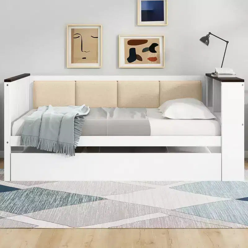 Divano-letto imbottito grigio e in legno naturale con letto estraibile, per 2 persone